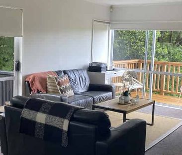 Stylish 3-Bedroom Home with Stunning Views Ã¢Ãâ¬Ã" Perfect for ... - Photo 4