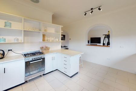 8 Park Street, Belmont North NSW 2280 - Photo 4