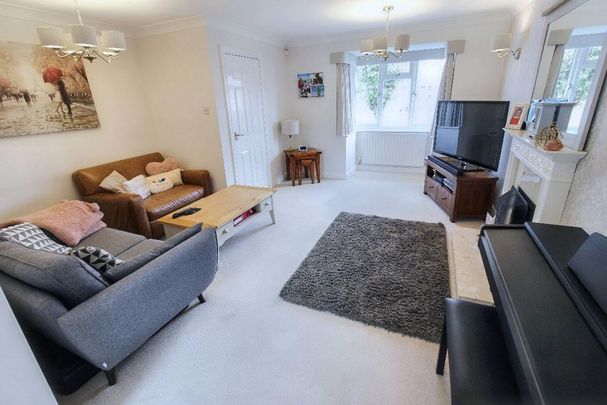 3 bedroom detached house to rent - Photo 1