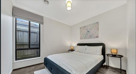 For Lease - Modern 3-Bedroom Family Home in Clyde | $600 per week - Photo 4