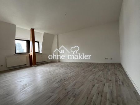 Erstbezug nach Sanierung - Großzügige 3-Raumwohnung in Zwickau-Nord im DG - Photo 3