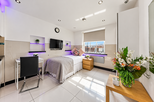 Studio to rent - Photo 1