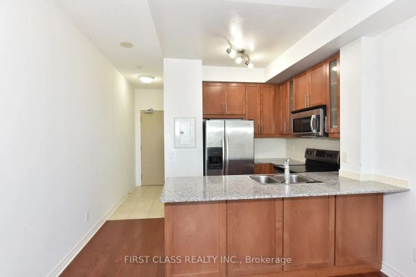 18 Holmes Avenue #1806 - Photo 1