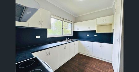 MODERN UPGRADED 3-BDROOM HIGHSET HOME - CONVENIENTLY LOCATED NEAR SPORTING OVALS AND SCHOOLS! - Photo 5
