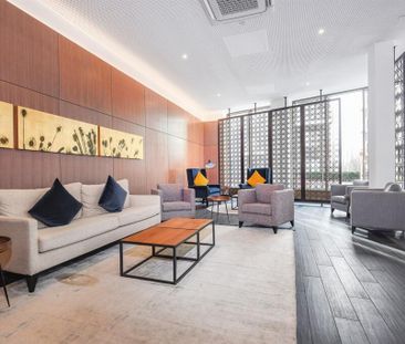 1 Bed Flat, Reminder Lane, SE10 - Photo 1