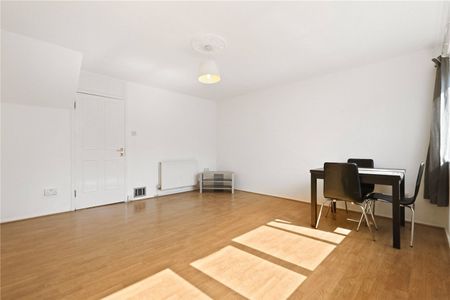 2 Bed Flat, Enard House, E3 - Photo 2