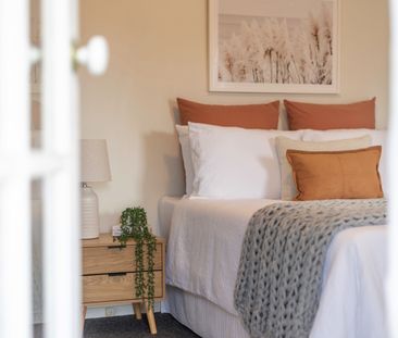 Convenience on Claremont - Photo 3