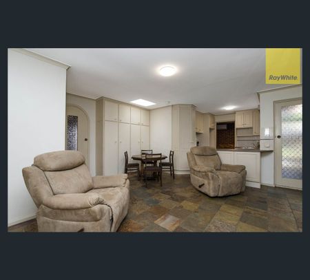 15 Newcombe Avenue, West Lakes Shore, SA 5020 - Photo 4