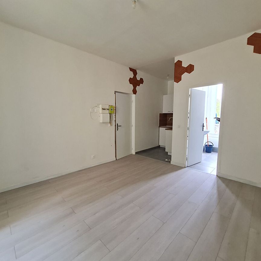 Location Appartement 1 pièce 22m² - Photo 1
