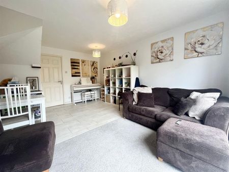 2 Bedroom House To Let - Photo 2