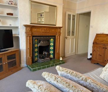 2 bedroom semi-detached bungalow to rent - Photo 3