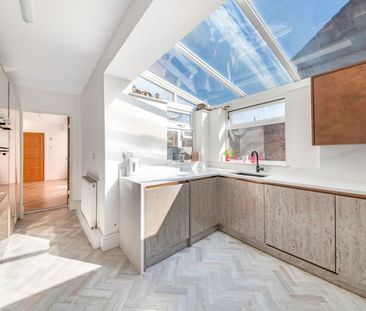 5 bedroom terraced house to rent - Photo 4