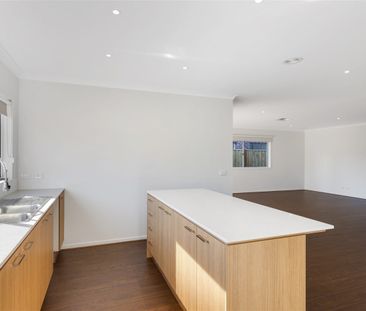 Warm 4-Bed House In A Great Location - Photo 6