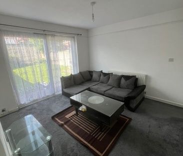 4 Bed Semi-Detached House, Granville Avenue, TW3 - Photo 1