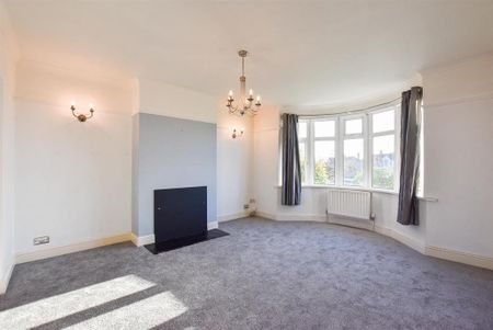 3 bedroom end of terrace house to rent - Photo 3