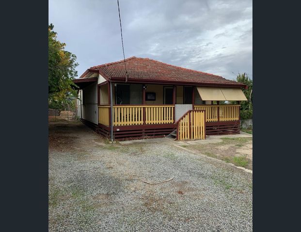 11 Zamia Tce, Wundowie, WA 6560 - Photo 1