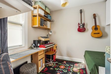 2 bedroom flat to rent - Photo 4