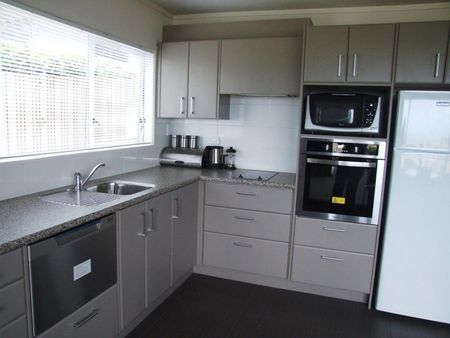 Fully furnished apartment - Photo 4