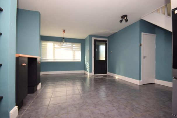 3 bedroom terraced house to rent - Photo 1