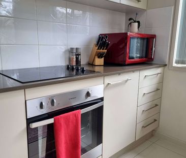 Carseldine - Photo 6