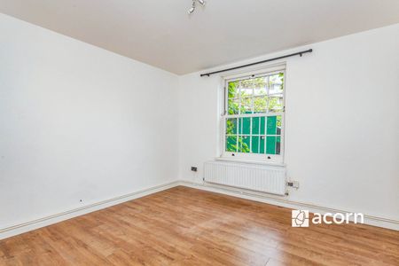 Flat to rent - Peckham Park Road, London, SE15 - Photo 4