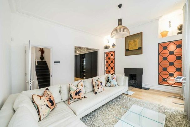 Lancashire Court, Mayfair, W1S - Photo 1