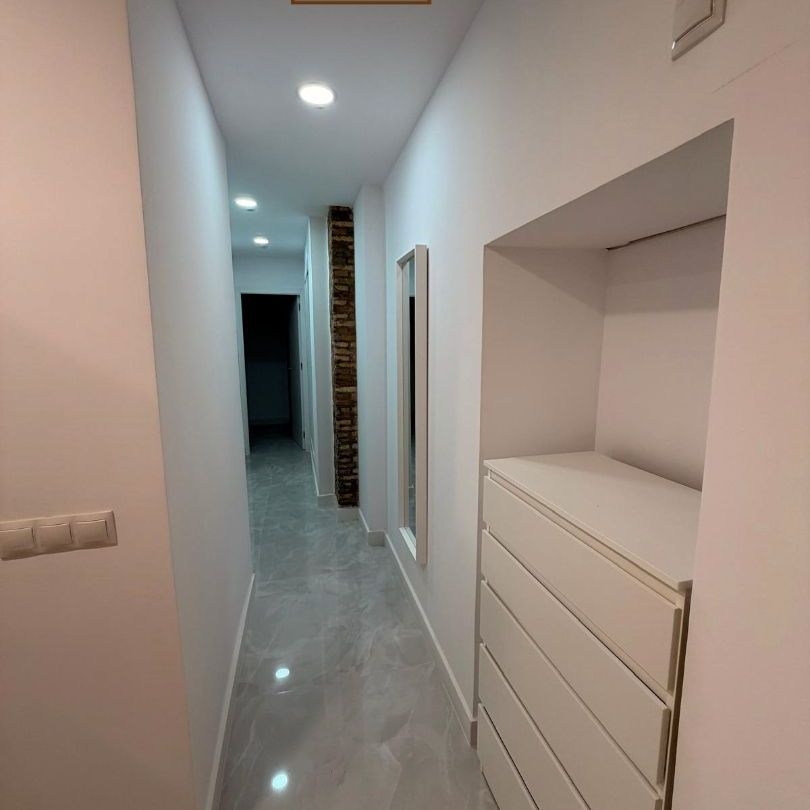 Piso de alquiler en Calle Macarena, Casco Antiguo - Photo 1