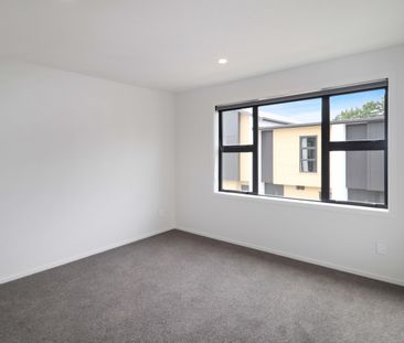 Wainui Gem! - Photo 2