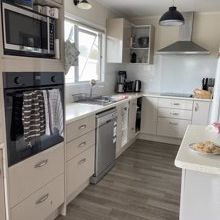 Family Home - Edgecumbe - Photo 1