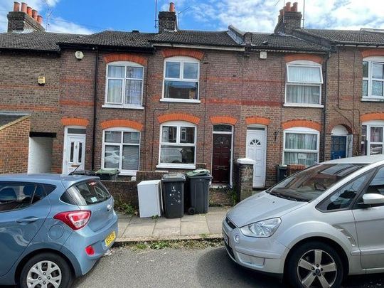 2 bedroom terraced house to rent - Photo 1