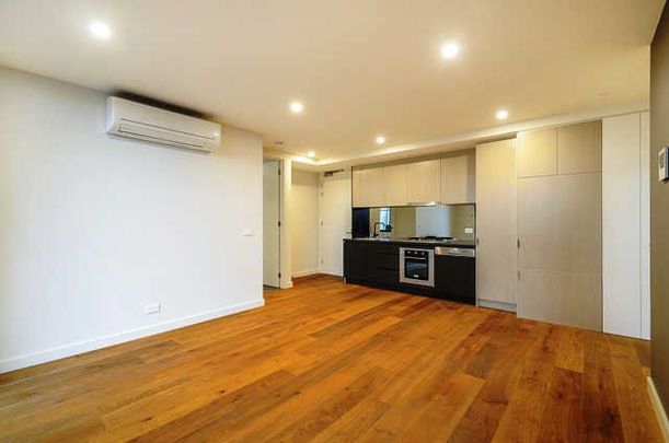 MODERN | PRIME LOCATION | SPACIOUS - Photo 1