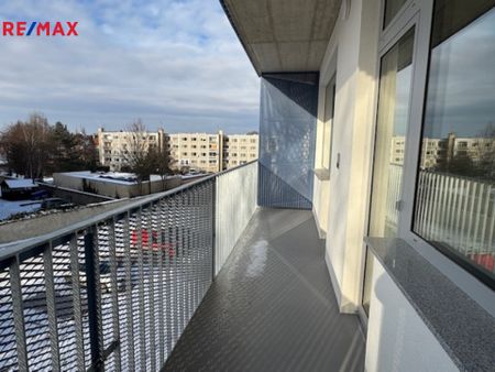 Pronájem bytu 2+kk v osobním vlastnictví 71 m², Velvary - Фото 3
