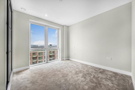 3 bedroom flat to rent - Photo 4