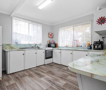 Spacious Home in Lemon Tree Passage - Photo 6