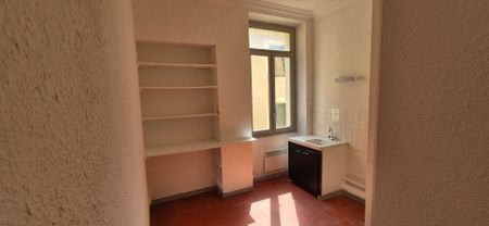 Location appartement 3 pièces, 56.15m², Nîmes - Photo 2