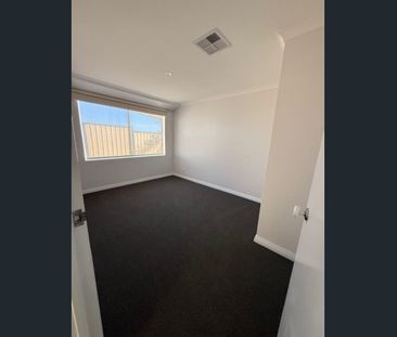 Yanchep Coastal Living- 20 Flagtail Outlook - Photo 4