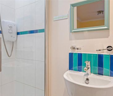 4 bedroom terraced house to rent - Photo 2