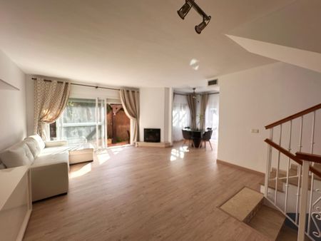 Detached Villa in Nueva Andalucía - Foto 2