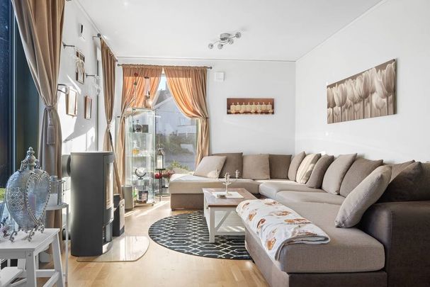 Bergsjövägen, Vallentuna - Photo 1