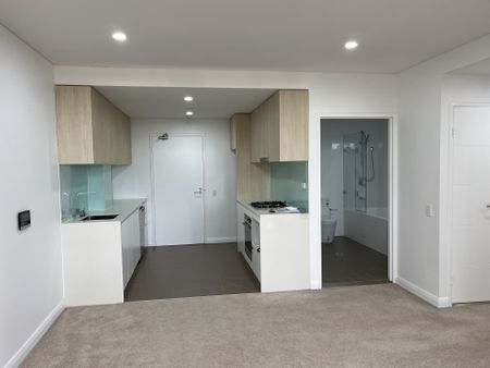 Modern 1-Bedroom Apartment in the Heart of Asquith - Photo 3