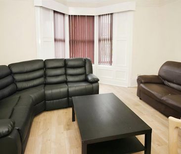 6 bedroom Student Terraced House to rent in Brighton Grove, Fenham,... - Photo 4