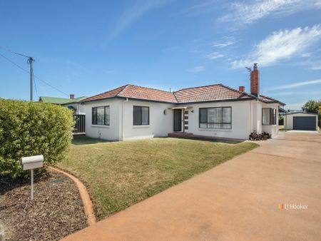 40 Jermyn Street, ULVERSTONE - Photo 4