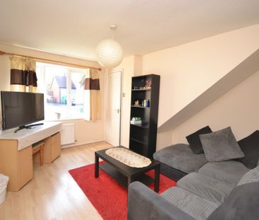 2 bed Semi-Detached House for Rent - Photo 3