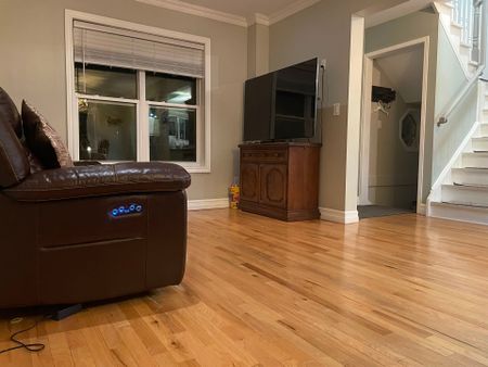 For Lease - 231 Inglis Court, North Dumfries, Ontario - Photo 4