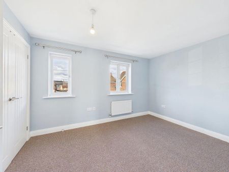 2 bedroom terraced house to rent - Photo 4