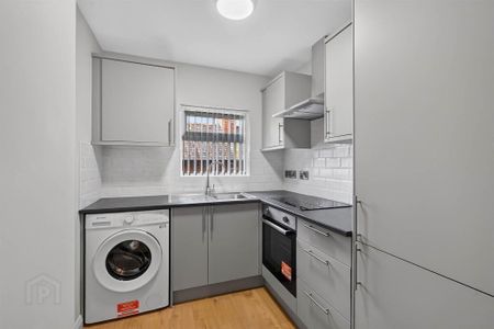 Apt 3, 9 Derryvolgie Avenue, Belfast, BT9 6FL - Photo 2