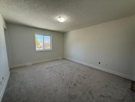 For Lease - 90 Knott Drive Unit# UPPER, London South, Ontario - Photo 4