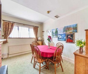 Church Road, Byfleet, Surrey, KT14 - Photo 5