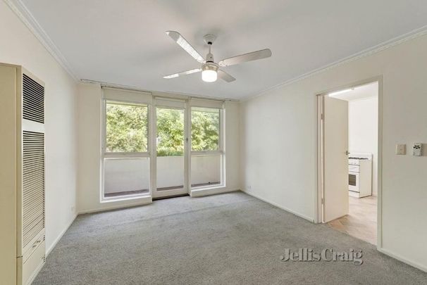 8/566 Glenferrie Road, Hawthorn - Photo 1