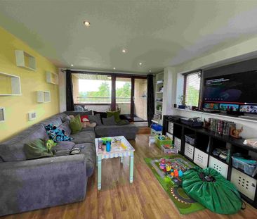 Castlegate Crescent, Adamstown, Lucan, Co. Dublin - Photo 6